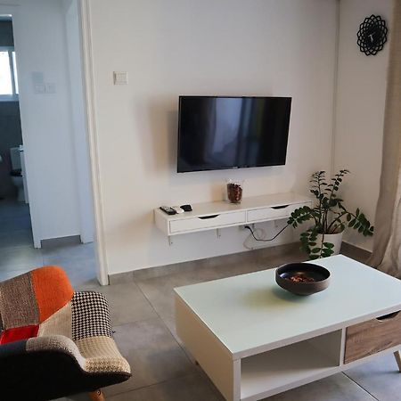 Alex'S Vacation Suite - 100M From The Beach - 6 Guests Paphos Esterno foto