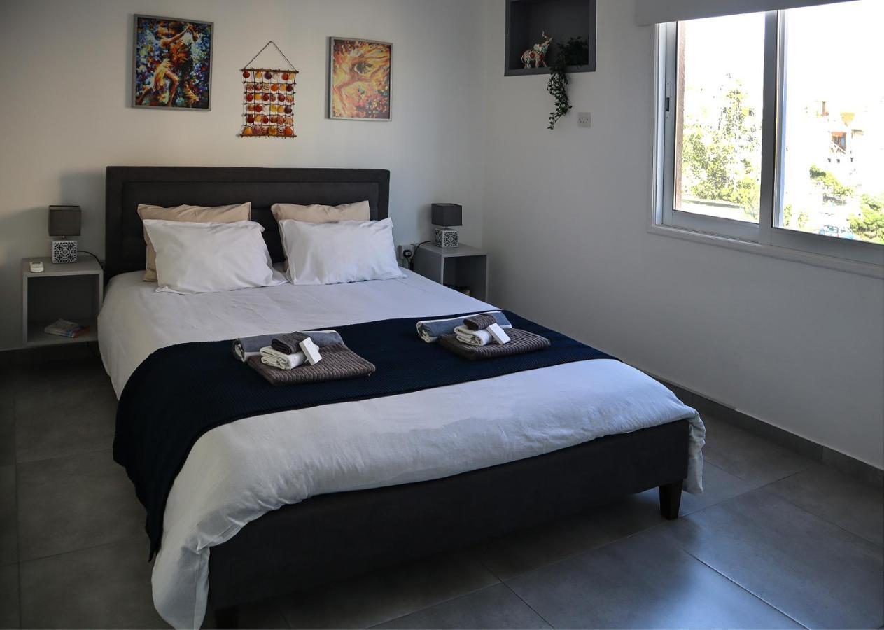 Alex'S Vacation Suite - 100M From The Beach - 6 Guests Paphos Esterno foto