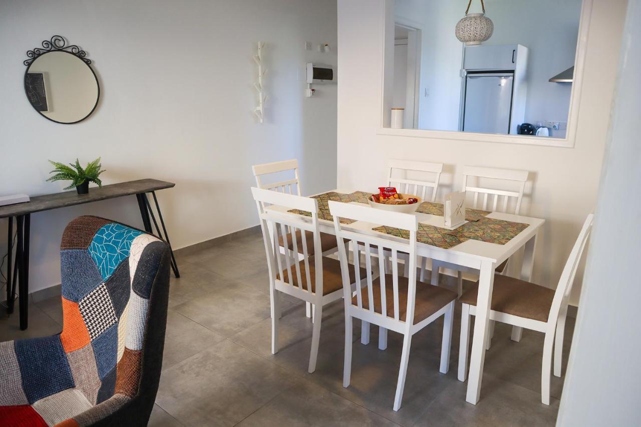 Alex'S Vacation Suite - 100M From The Beach - 6 Guests Paphos Esterno foto