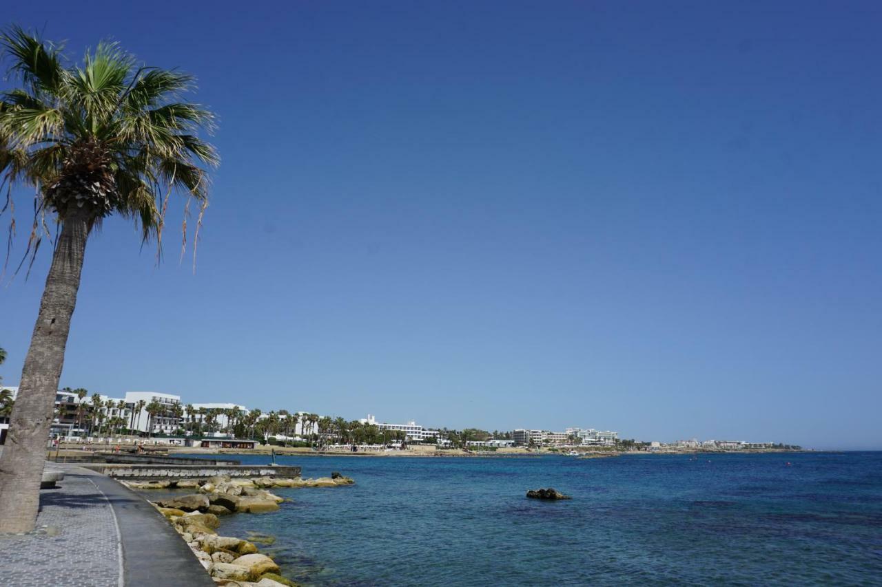 Alex'S Vacation Suite - 100M From The Beach - 6 Guests Paphos Esterno foto